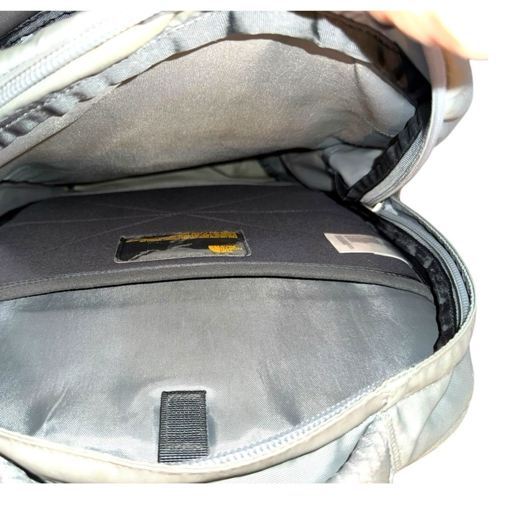 ▶️ The North Face ◀️ Borealis Padded Laptop Department Backpack - Picture 17 of 17
